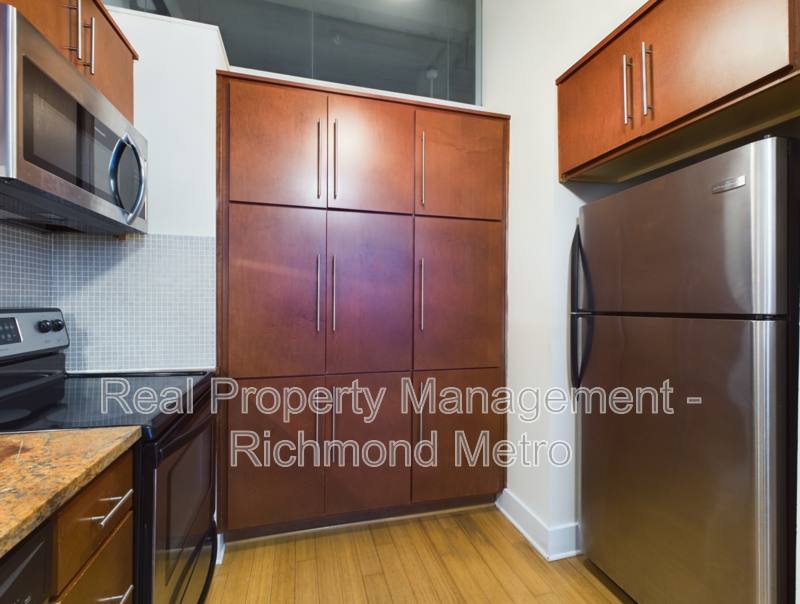 Apartment for rent at 815 Perry St, Richmond, VA 23224