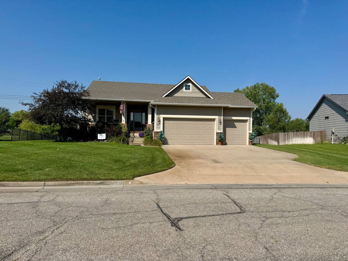 House for rent at 1429 N Lakeside, Andover, KS 67002