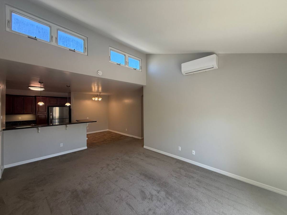 Condo for rent at 5402 Balboa Arms Dr, San Diego, CA 92117
