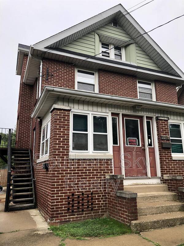Apartment for rent at 2293 12th SW, Akron, OH 44314