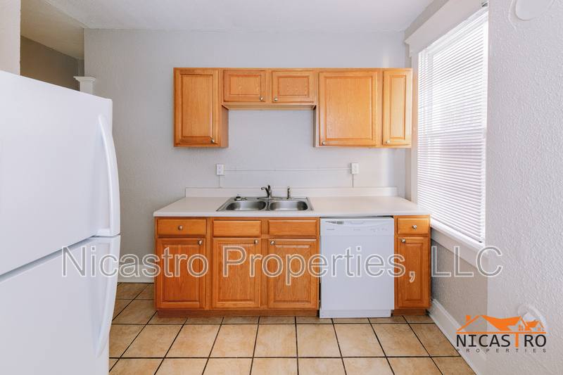Apartment for rent at 138 E 11th Ave, Columbus, OH 43201