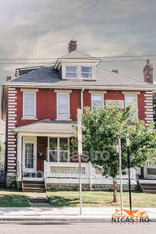 Apartment for rent at 138 E 11th Ave, Columbus, OH 43201