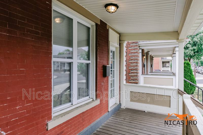 Apartment for rent at 138 E 11th Ave, Columbus, OH 43201