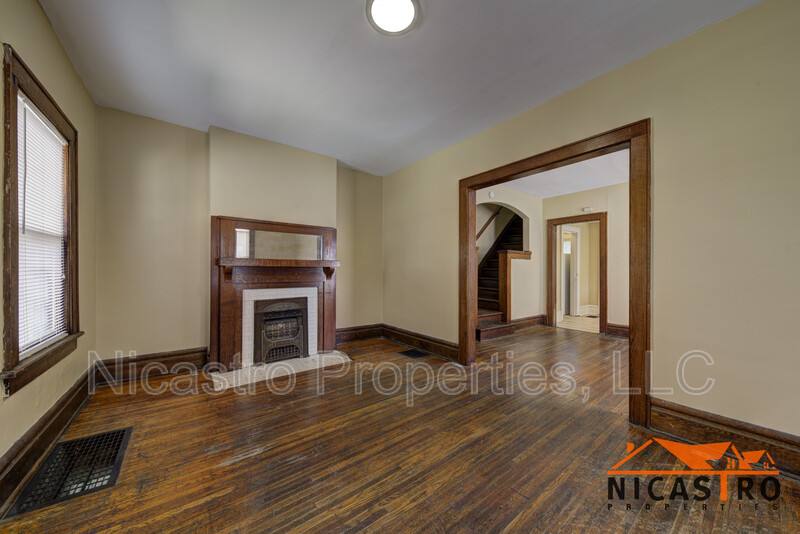 Apartment for rent at 1640 Indianola Ave, Columbus, OH 43201