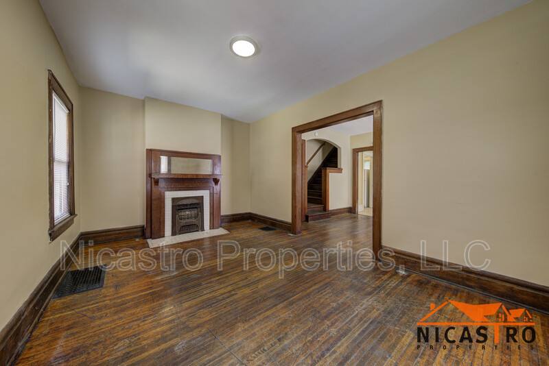 Apartment for rent at 1640 Indianola Ave, Columbus, OH 43201