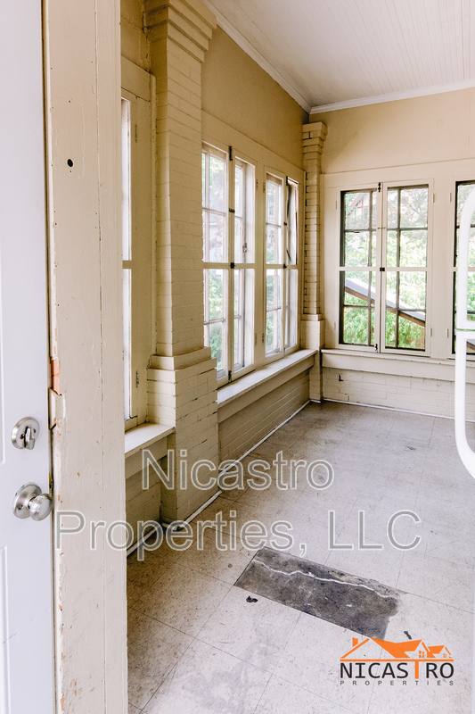 House for rent at 2064 Indianola Ave, Columbus, OH 43201