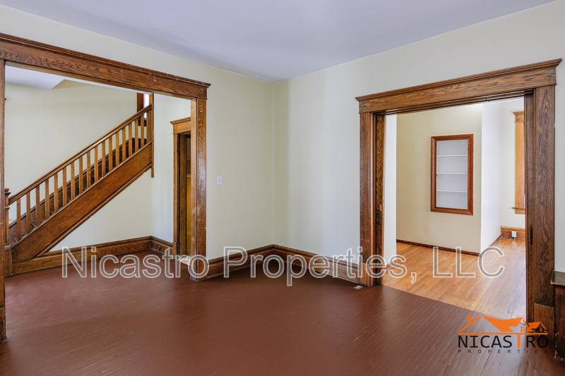 House for rent at 2064 Indianola Ave, Columbus, OH 43201
