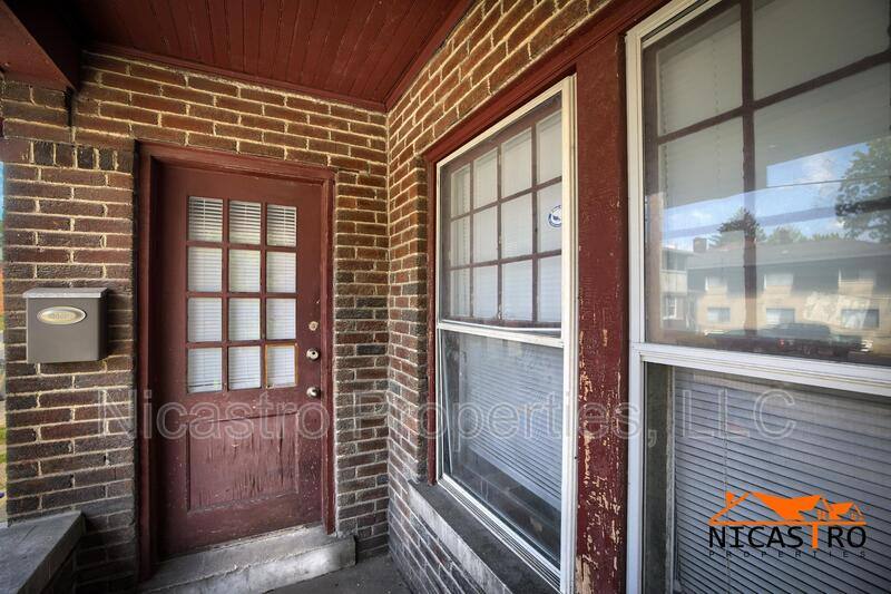 Apartment for rent at 2070 Indianola Ave, Columbus, OH 43201