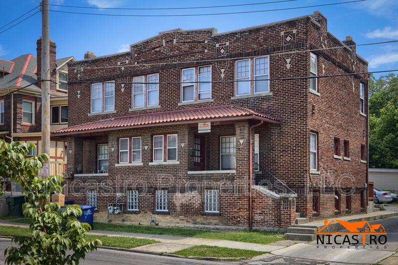 Apartment for rent at 2070 Indianola Ave, Columbus, OH 43201