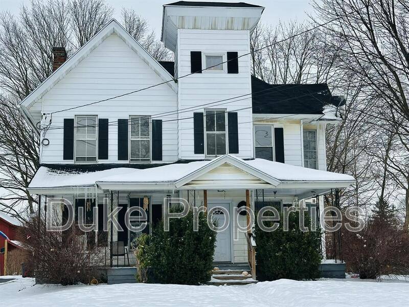 Apartment for rent at 91 Wall St, Auburn, NY 13021