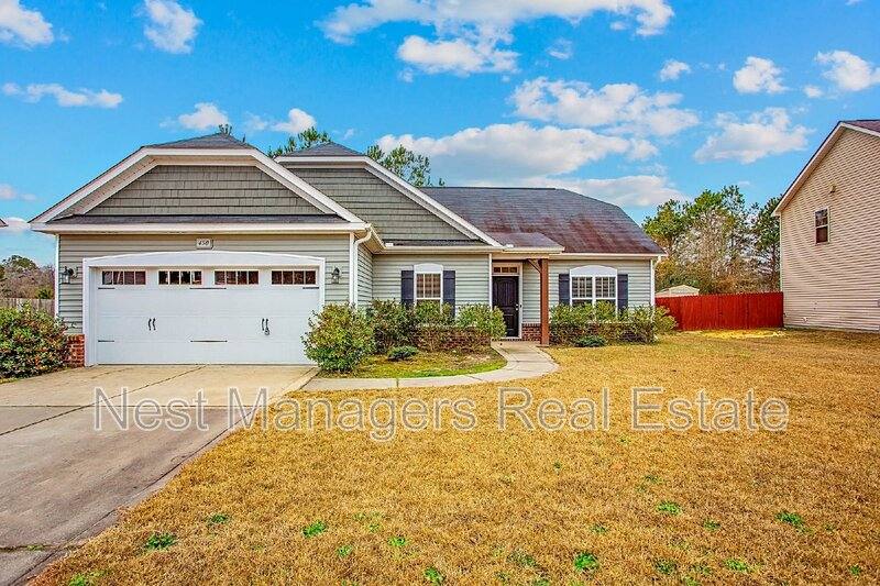 House for rent at 450 Roanoke Dr, Raeford, NC 28376