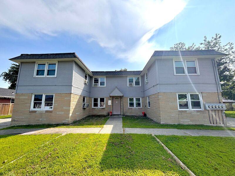 Apartment for rent at 83 Thomas St #1R, Chicopee, MA 01013