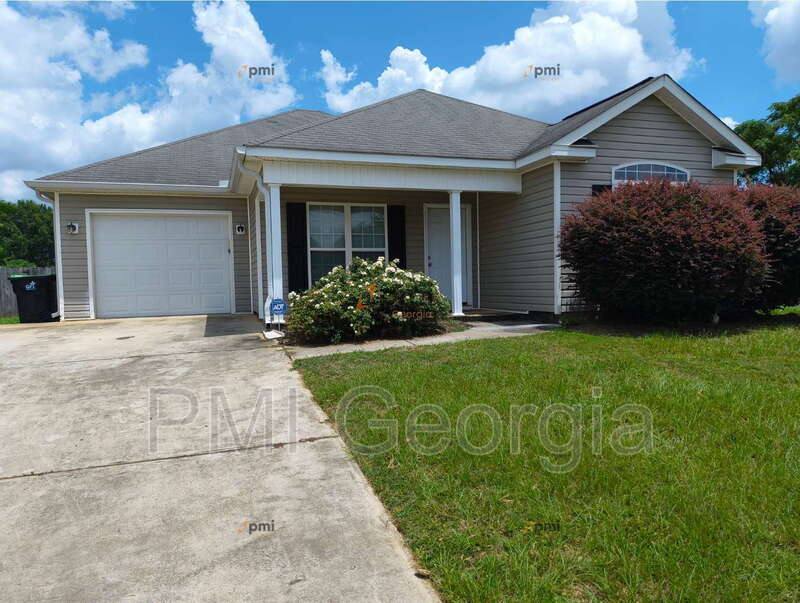 House for rent at 206 Gayla Court, Warner Robins, GA 31088