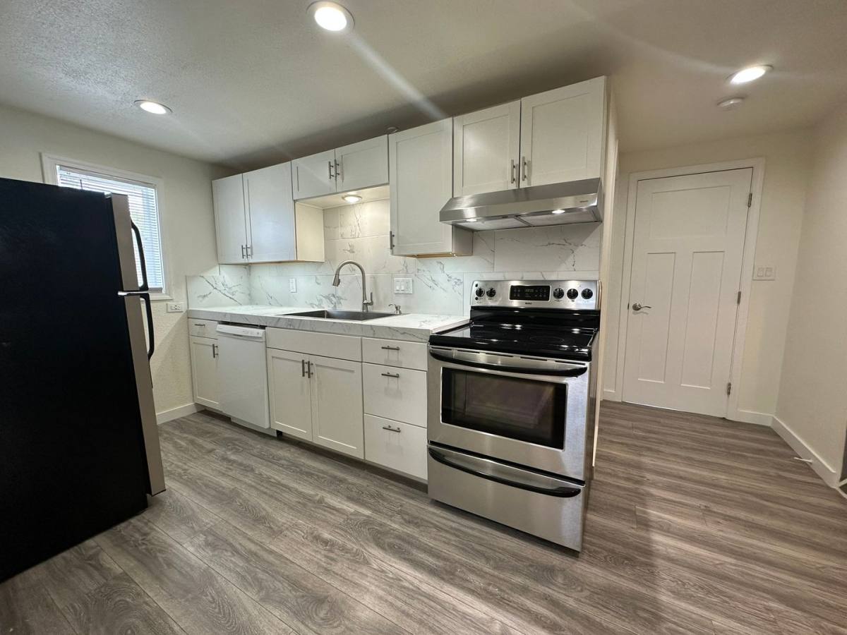 Apartment for rent at 2222 Summit Ave, Everett, WA 98201