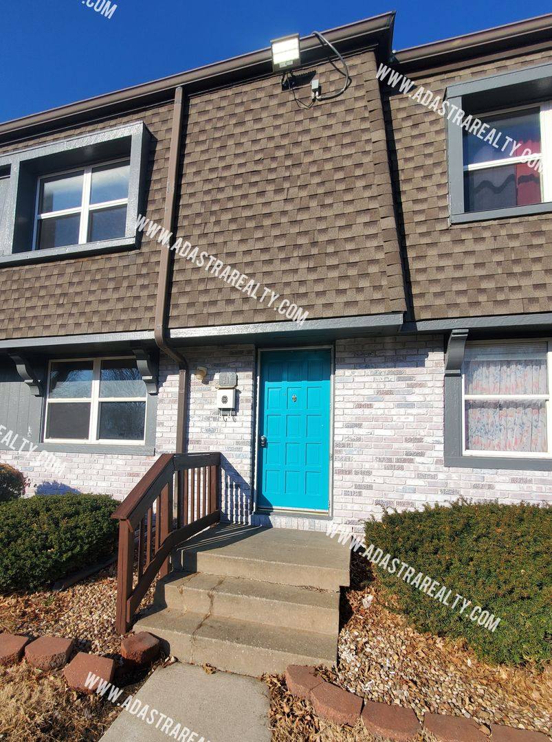 Apartment for rent at 1712 & 1716 E Cedar St, Olathe, KS 66062