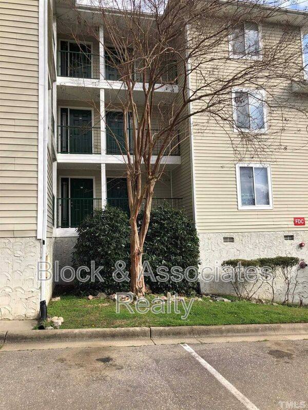 Apartment for rent at 3351 Galleria Dr #5, Fayetteville, NC 28303