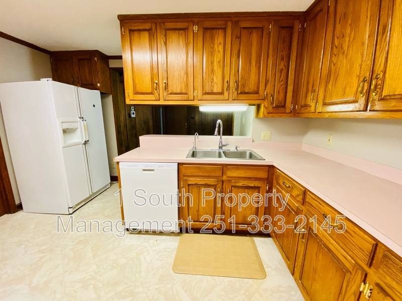 House for rent at 4663 Rosewood Dr, Mobile, AL 36608