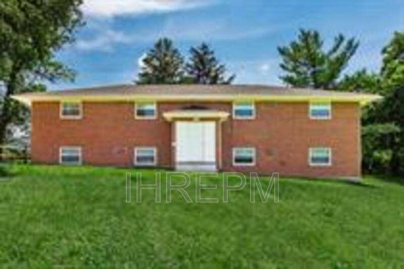 Apartment for rent at 276 Powell Circle #C, Columbus, OH 43204