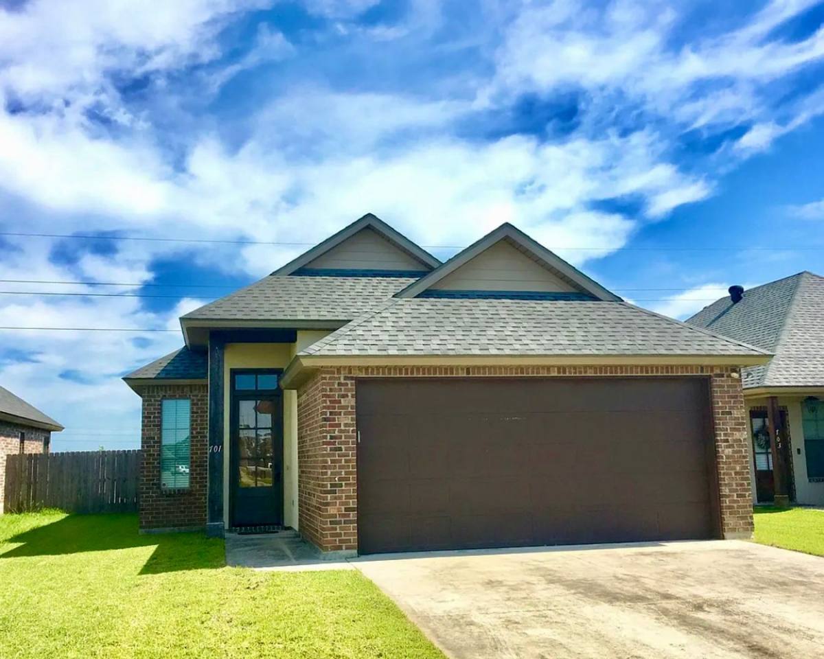 House for rent at 701 Rolling Mill Lane, Youngsville, LA 70592