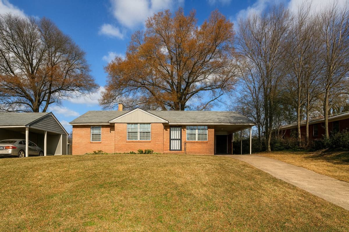 House for rent at 4034 Rhodes Ave, Memphis, TN 38111