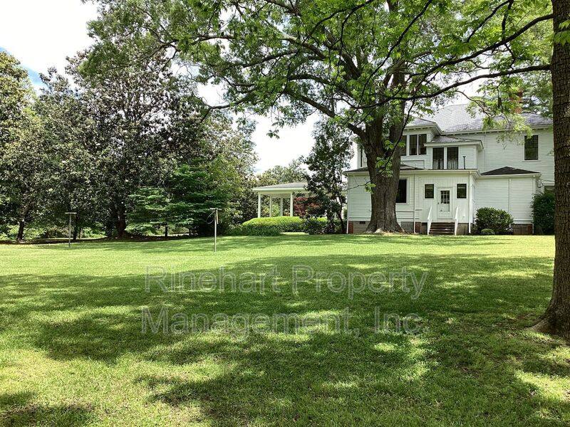 House for rent at 3303 Edgeland Rd, Richburg, SC 29729