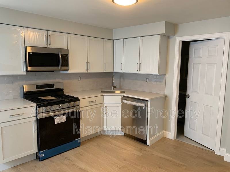 Apartment for rent at 351 Summer St #2, Lynn, MA 01905