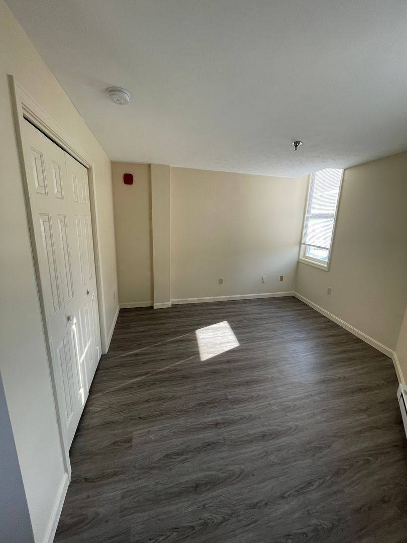 Apartment for rent at 13-17 Washington St, Springvale, ME 04083