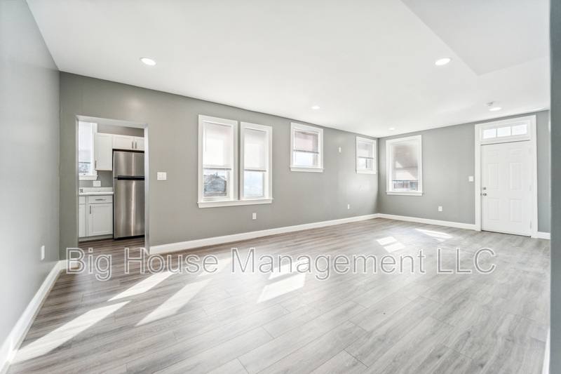 Apartment for rent at 4806 Liberty Heights Ave #4, Gwynn Oak, MD 21207