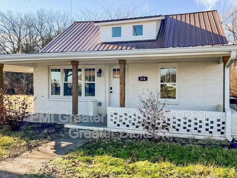 House for rent at 216 Miller St, Dickson, TN 37055