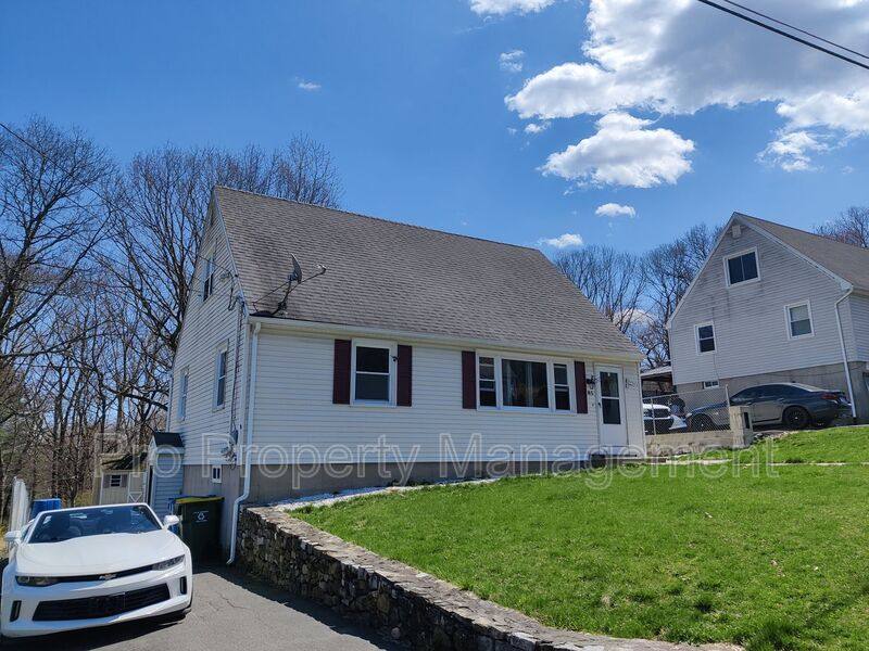 House for rent at 85 Gilman St, Waterbury, CT 06704
