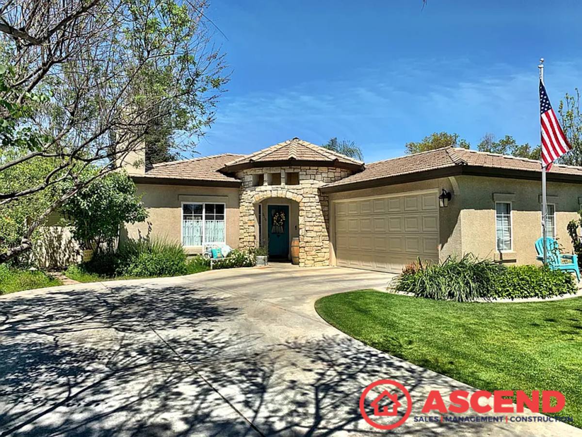 House for rent at 9710 Paper Moon Way, Bakersfield, CA 93312