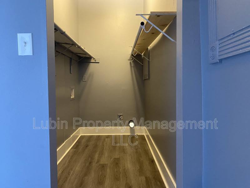 Apartment for rent at 318 Lema Place, Memphis, TN 38105