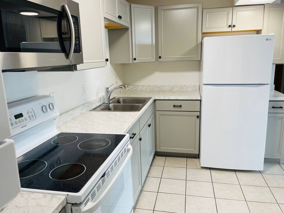 Apartment for rent at 710 Whitman St, Belvidere, IL 61008