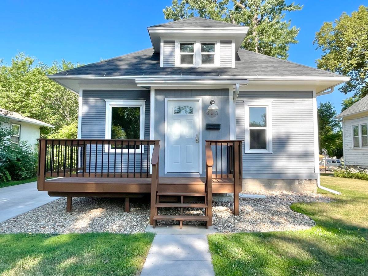 House for rent at 603 S Hawthorne Ave, Sioux Falls, SD 57104