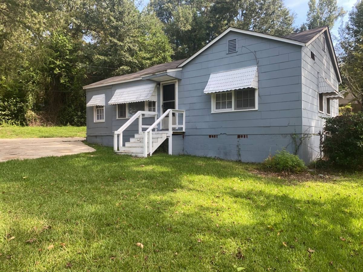 Apartment for rent at 3910 Fairview Dr, Columbus, GA 31907