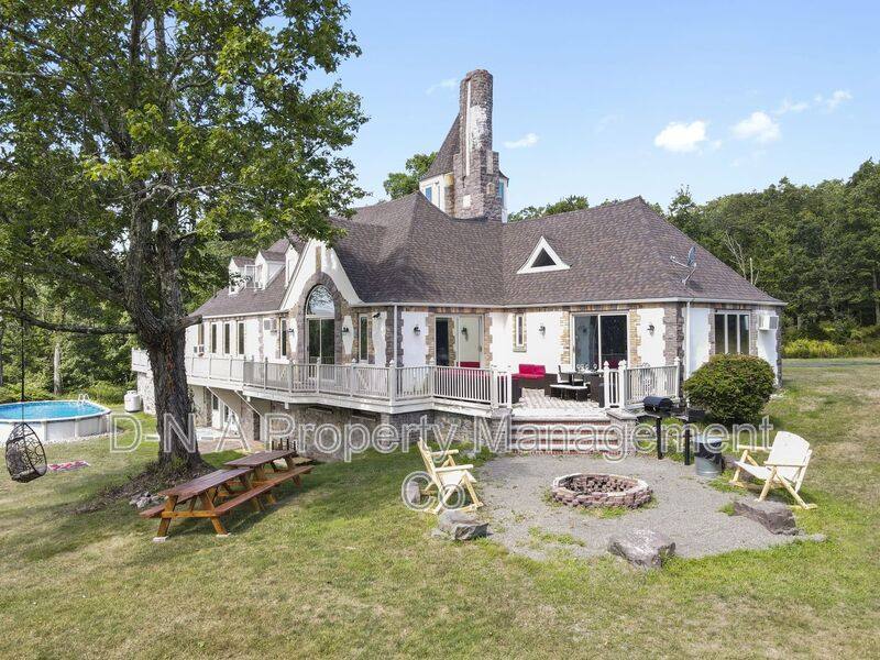 House for rent at 133 Montanesca Rd, Mount Pocono, PA 18344