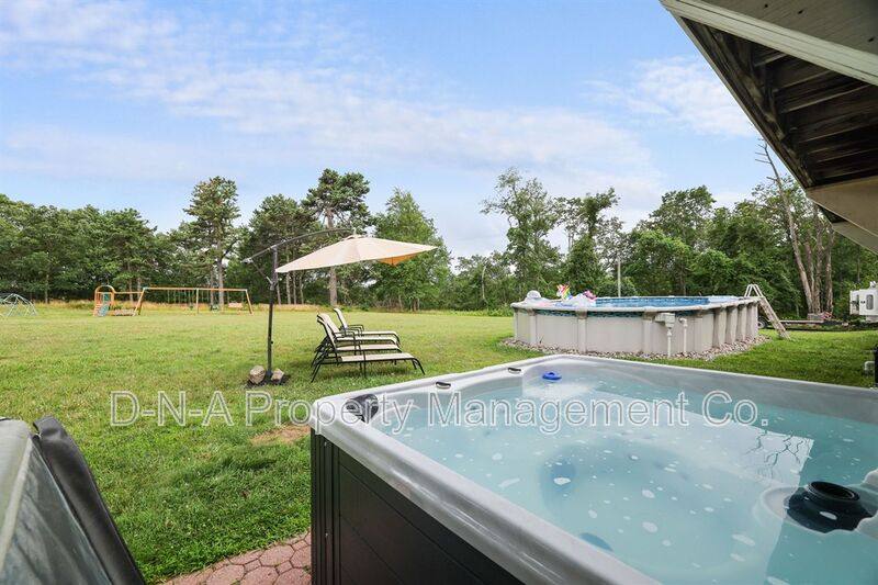 House for rent at 133 Montanesca Rd, Mount Pocono, PA 18344