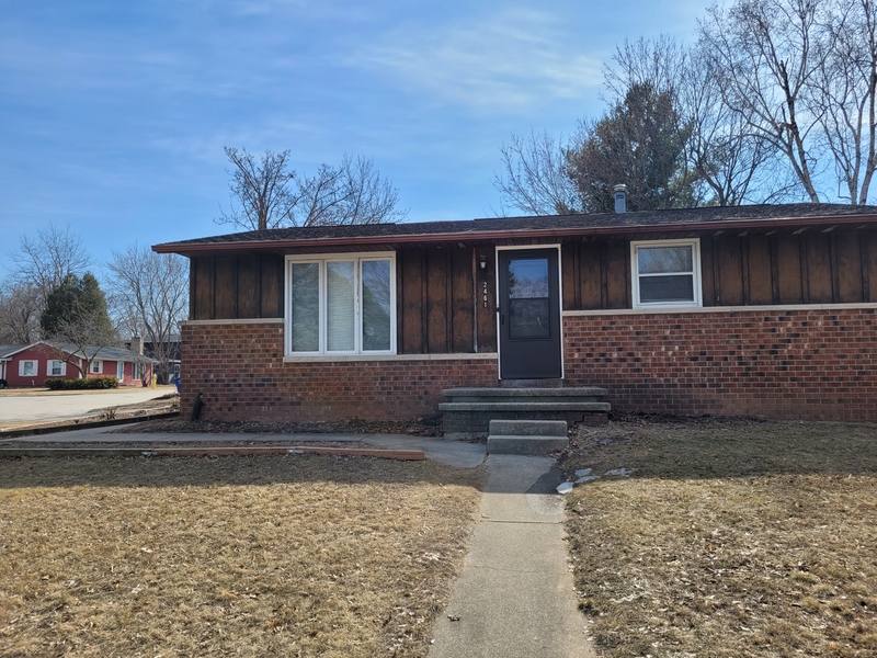 Apartment for rent at 2461 He Nis Ra Lane, Green Bay, WI 54304