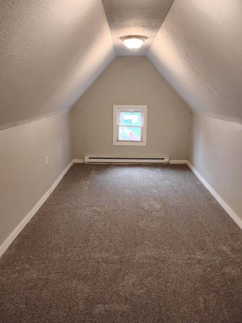 House for rent at 1005 S 4th St, Lafayette, IN 47905