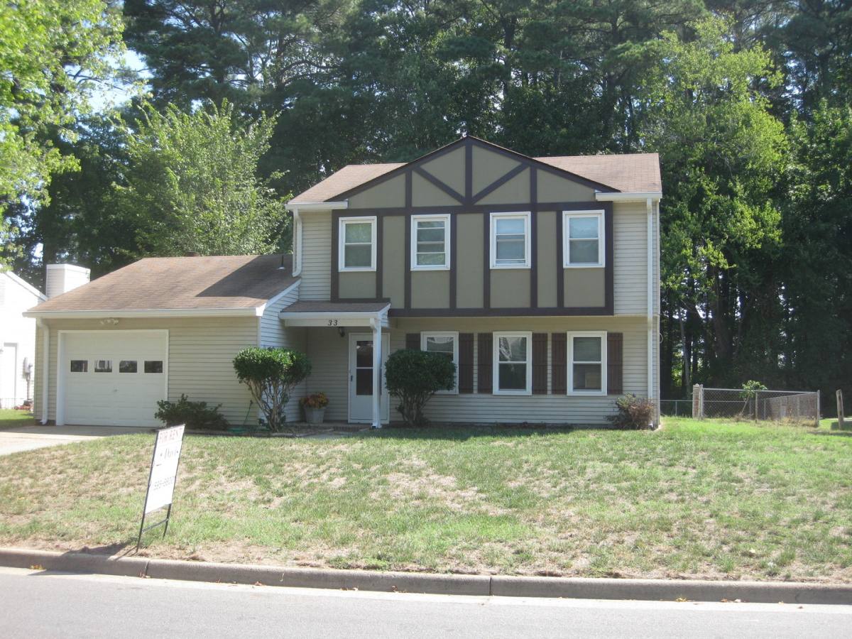 House for rent at 33 Newgate Village Rd, Hampton, VA 23666