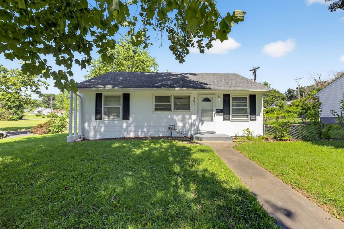 House for rent at 261 Cameron Rd, Saint Louis, MO 63137