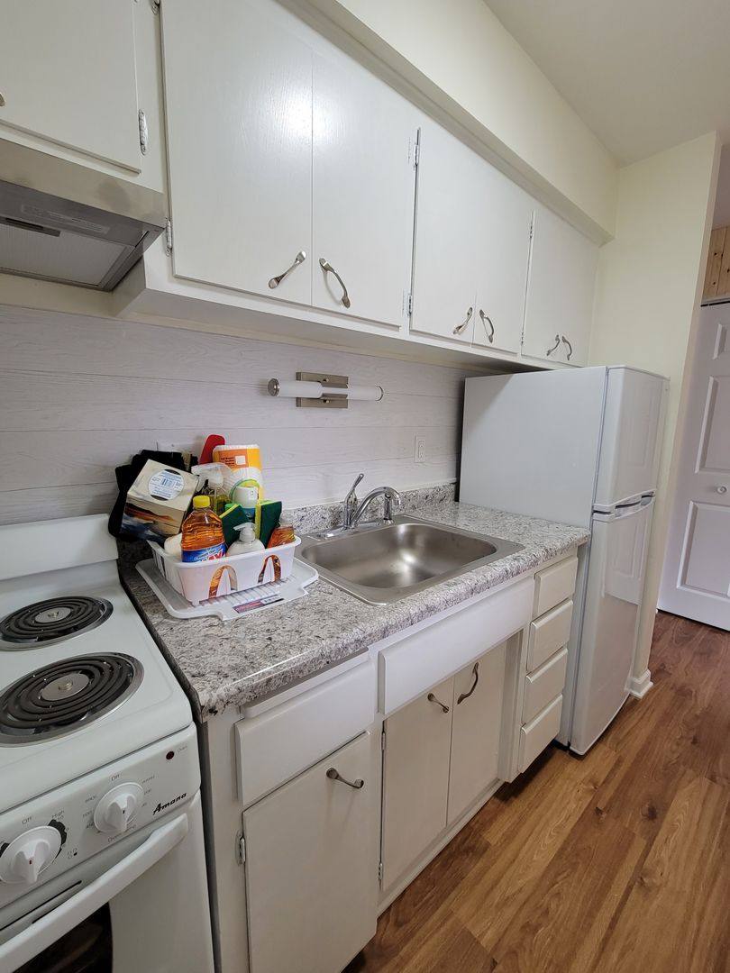 Apartment for rent at 137 E Division St, Fond Du Lac, WI 54935