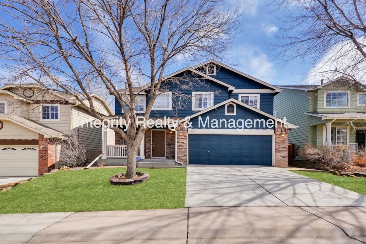House for rent at 4812 N Silverlace Dr, Castle Rock, CO 80109