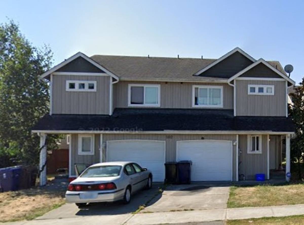 House for rent at 1614 E 34th St, Tacoma, WA 98404