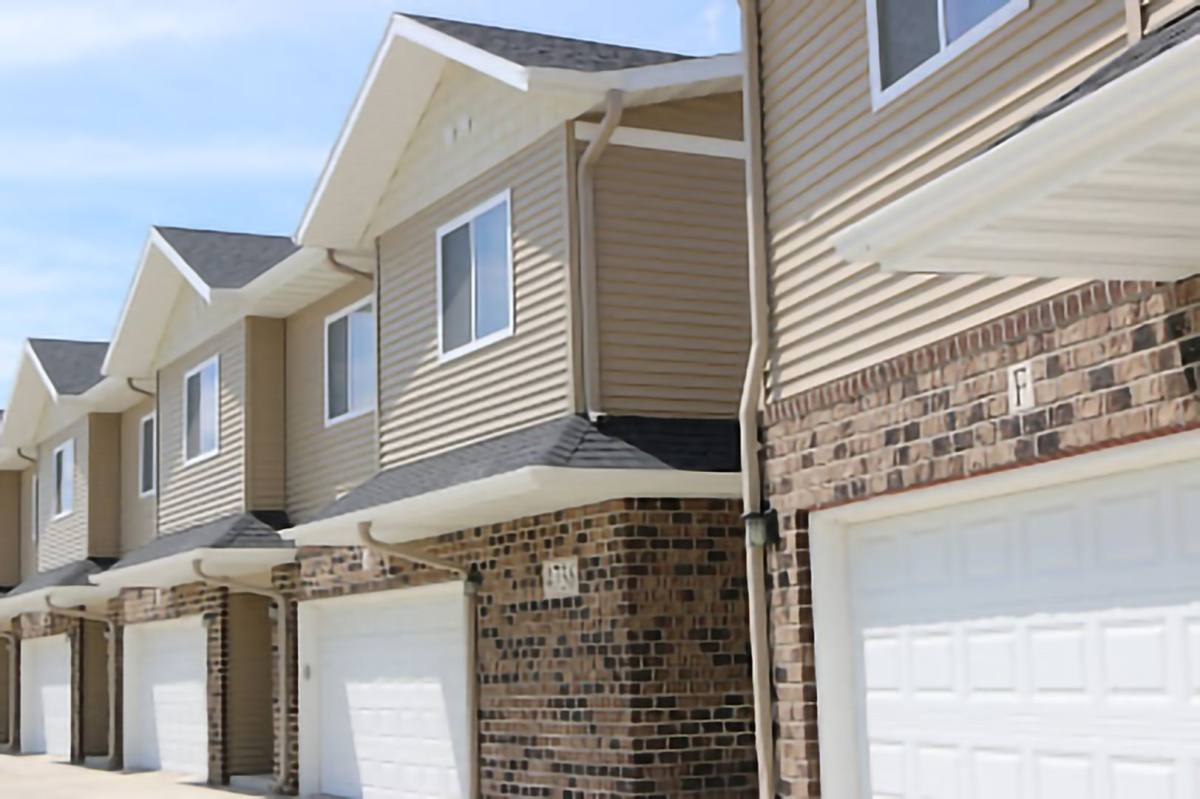 Townhouse for rent at 3335-3477 7th St NE, Minot, ND 58703