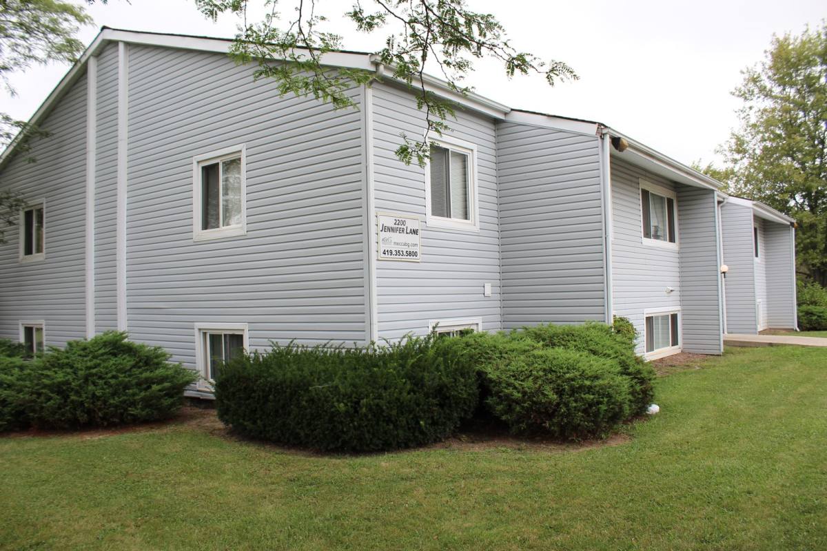 Apartment for rent at 2200 Jennifer Lane, Findlay, OH 45840