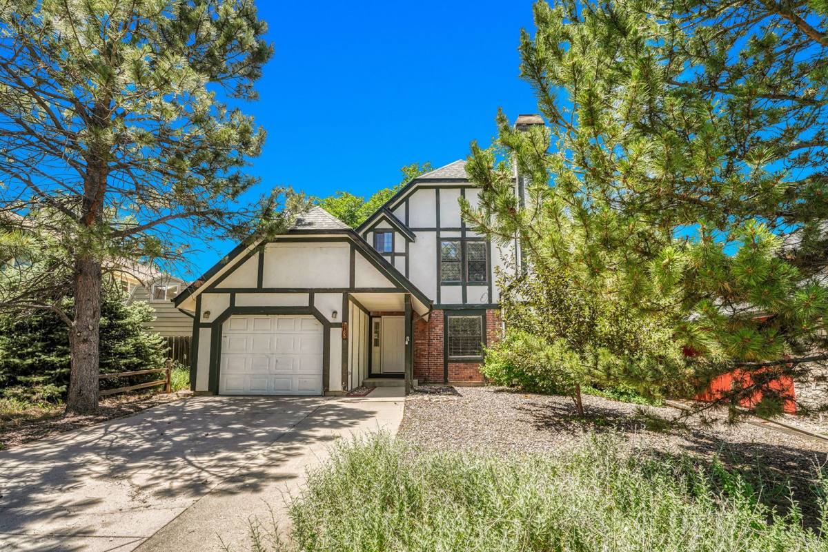 House for rent at 4785 S Zeno St, Aurora, CO 80015