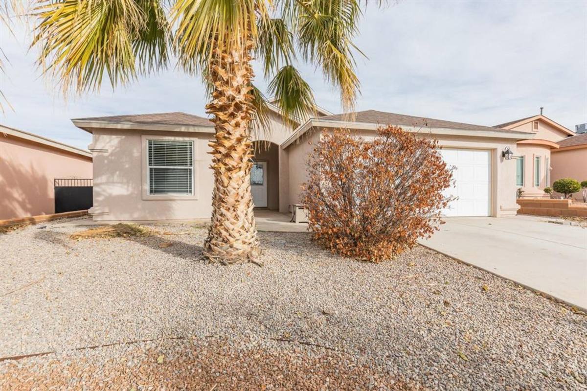 House for rent at 1111 Hermoso El Sol, Alamogordo, NM 88310