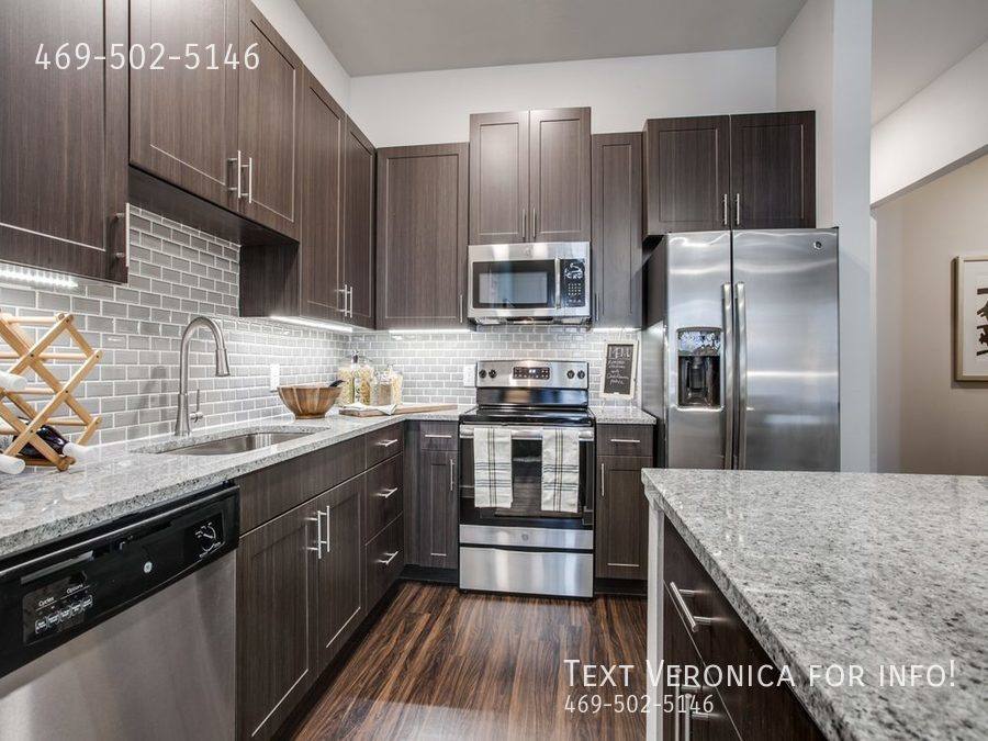 Apartment for rent at 2810 Routh Creek Parkway, Richardson, TX 75082