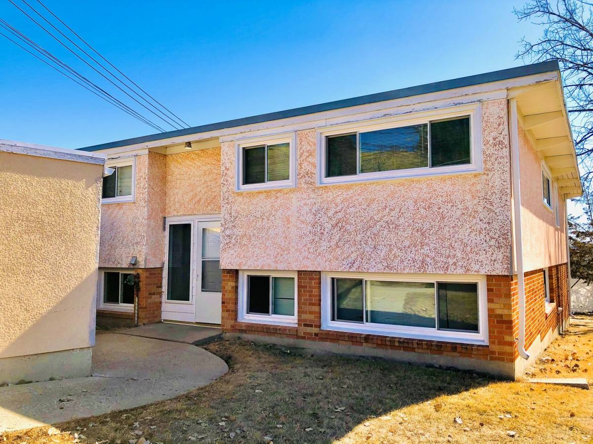 Apartment for rent at 1101 Delmar, Minot, ND 58701